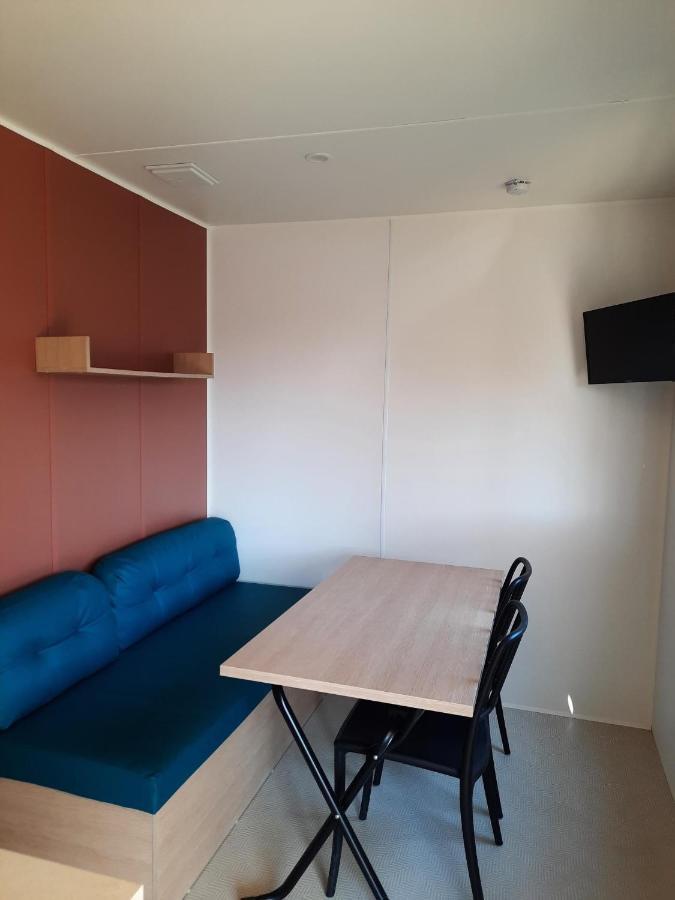 Camping Le Robinson Hotel โคลวิลล์-ซัวร์-แมร์ ภายนอก รูปภาพ