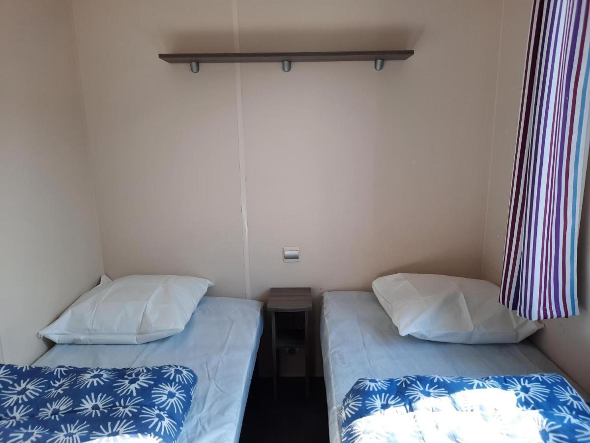 Camping Le Robinson Hotel โคลวิลล์-ซัวร์-แมร์ ภายนอก รูปภาพ