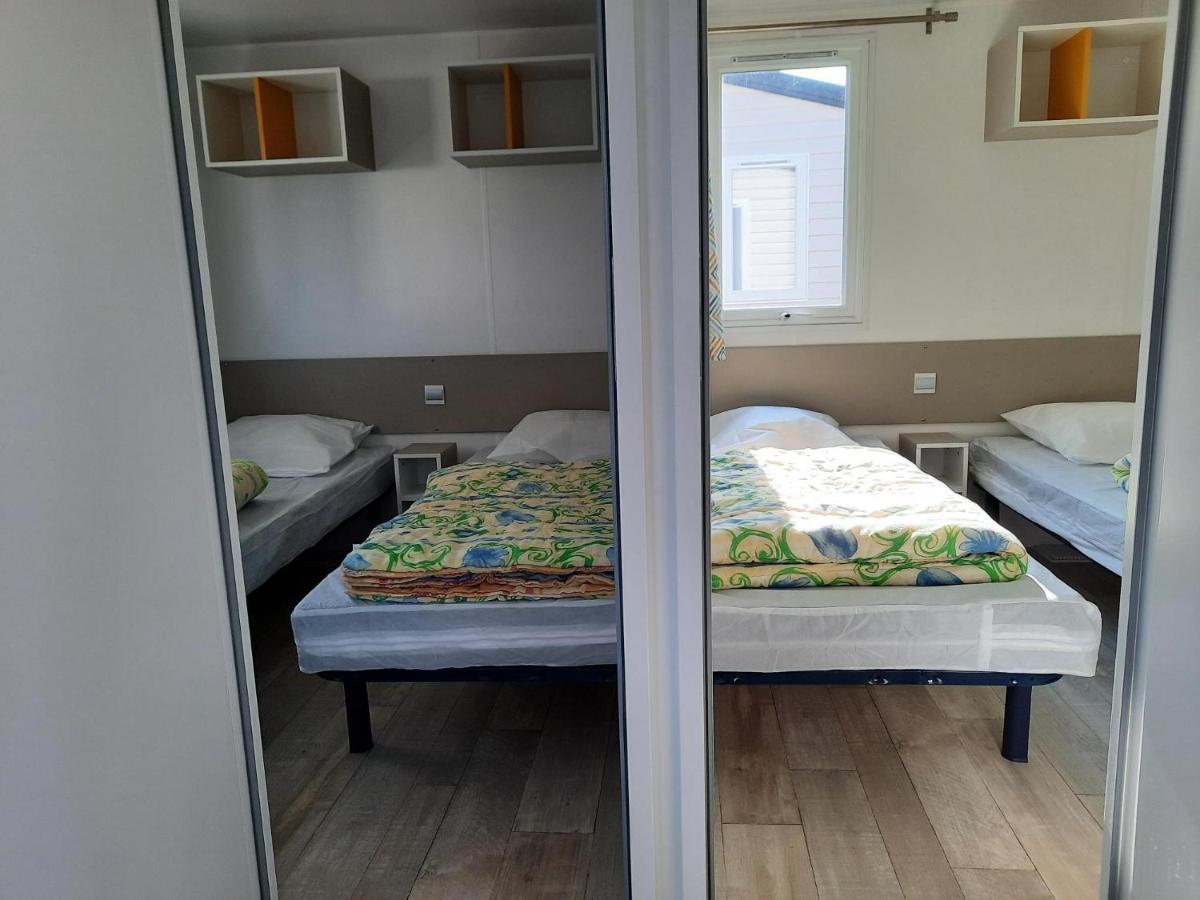 Camping Le Robinson Hotel โคลวิลล์-ซัวร์-แมร์ ภายนอก รูปภาพ