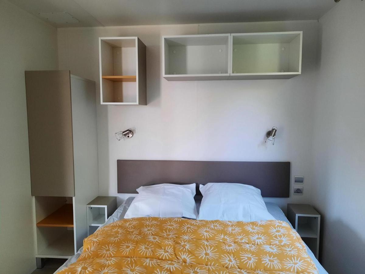 Camping Le Robinson Hotel โคลวิลล์-ซัวร์-แมร์ ภายนอก รูปภาพ